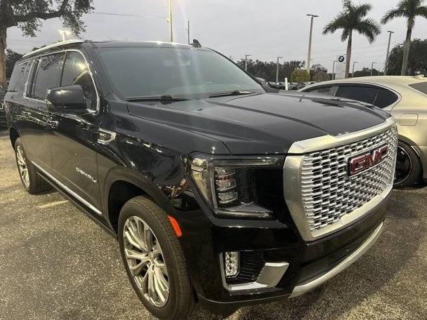 GMC YUKON XL 2022 1GKS1JKL9NR355095 image